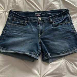 Levi’s Denizen Modern Jean Shorts